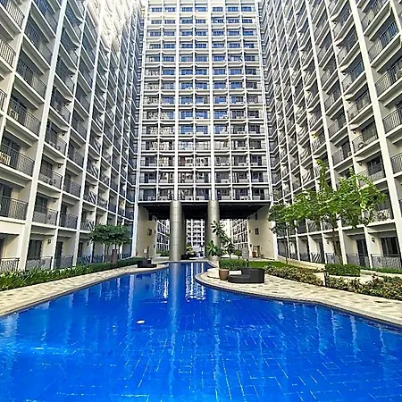 Homefort Stays At Shore Residences